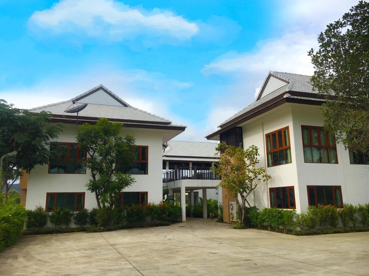 Oon Valley Farm Stay สันกำแพง ภายนอก รูปภาพ